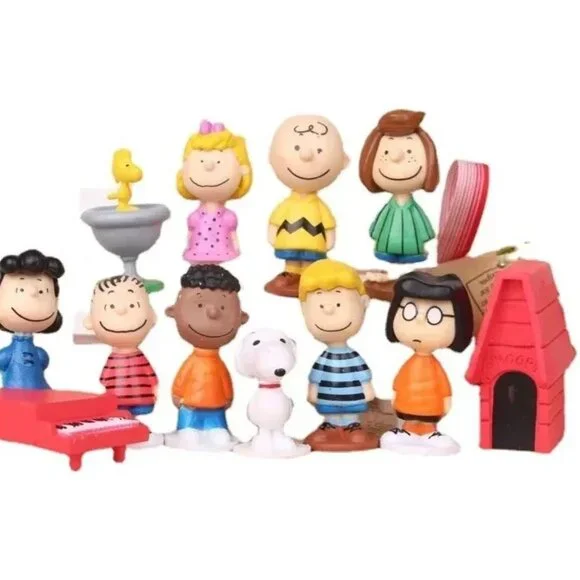 Snoopy Peanuts Mini Figure Set 12-Piece Cake Topper Room Decor Display - Picture 4 of 5